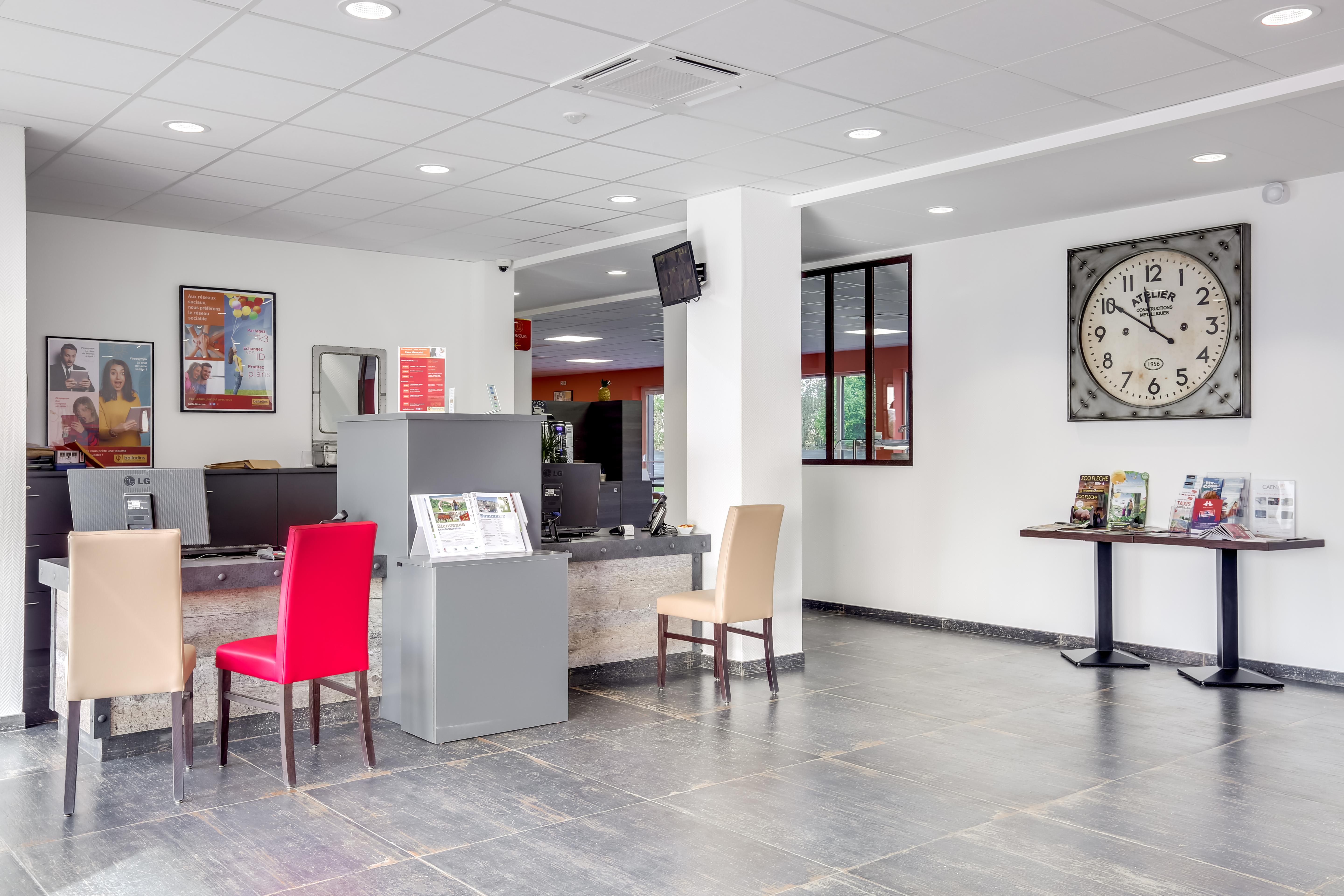 B&B Hotel Caen Memorial Saint-Contest Екстериор снимка