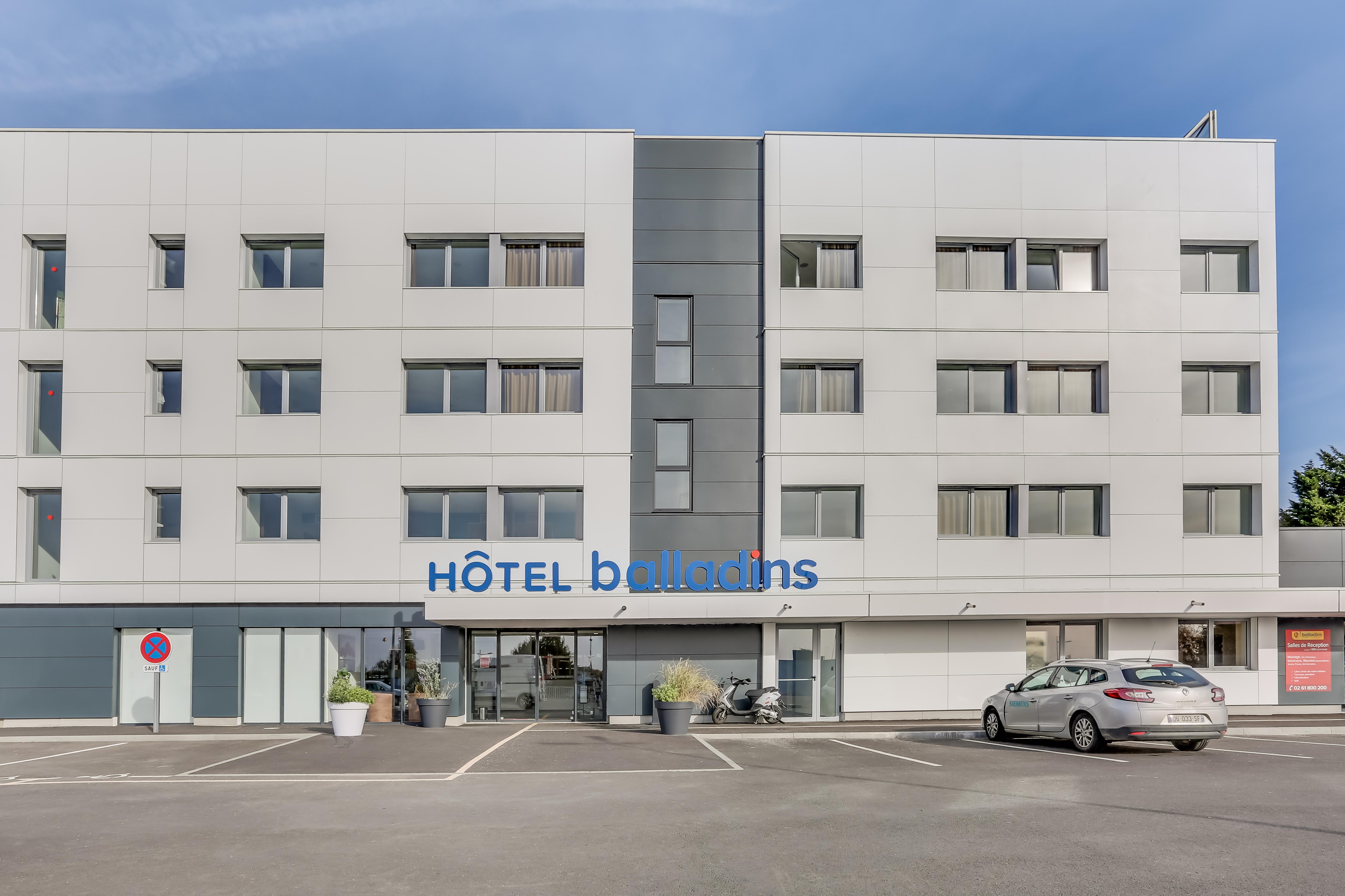 B&B Hotel Caen Memorial Saint-Contest Екстериор снимка