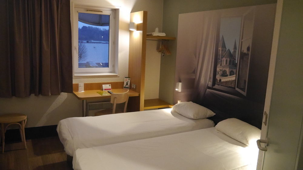 B&B Hotel Caen Memorial Saint-Contest Екстериор снимка